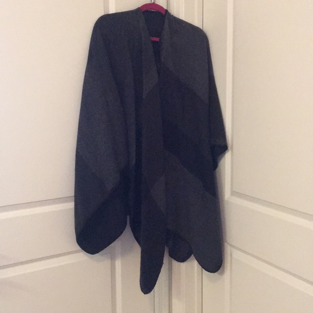 Gray & Black blanket Poncho